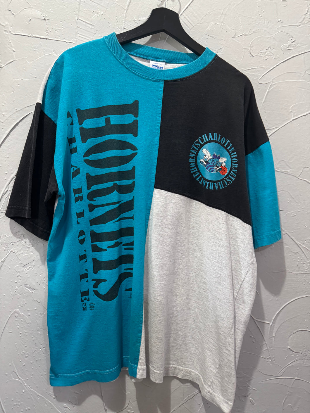 90s Salem Charlotte Hornets Block TShirt. XLarge