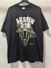1998 WWF Stone Cold Steve Austin Dont Trust Anybody Rattlesnake Tshirt. XLarge