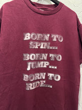 1999 Crash Bandicoot Video Game TShirt. Large