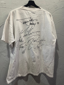 1994 Brockum Motley Crue Signature Band TShirt. XLarge