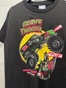 1990 Grave Digger Racing Team TShirt. Large