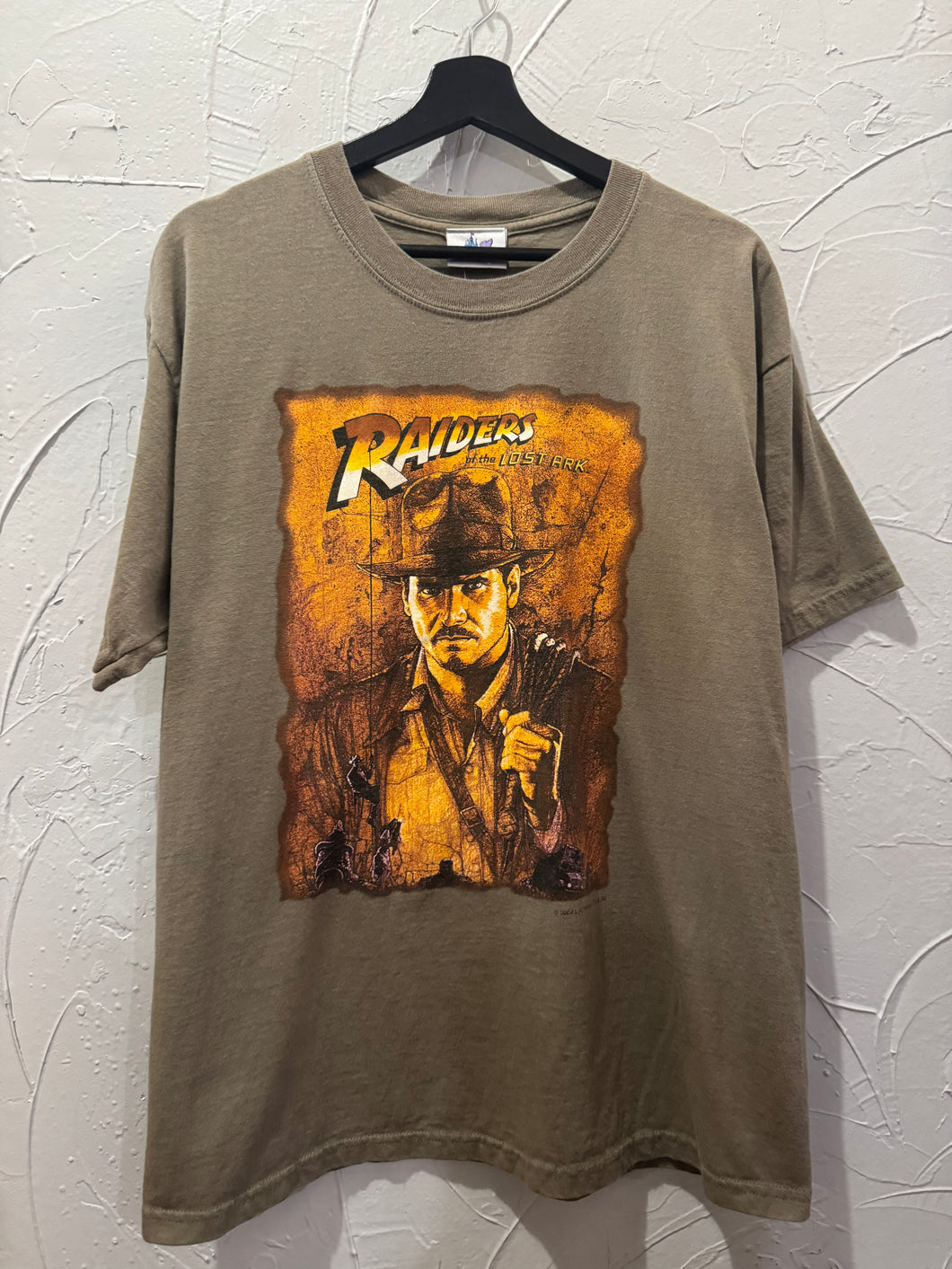 2004 Disneyland Indiana Jones Raiders Of The Lost Ark TShirt. Large