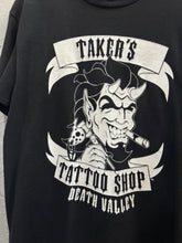 1998 WWF Undertaker Tattoo Shop Wrestling TShirt. Large