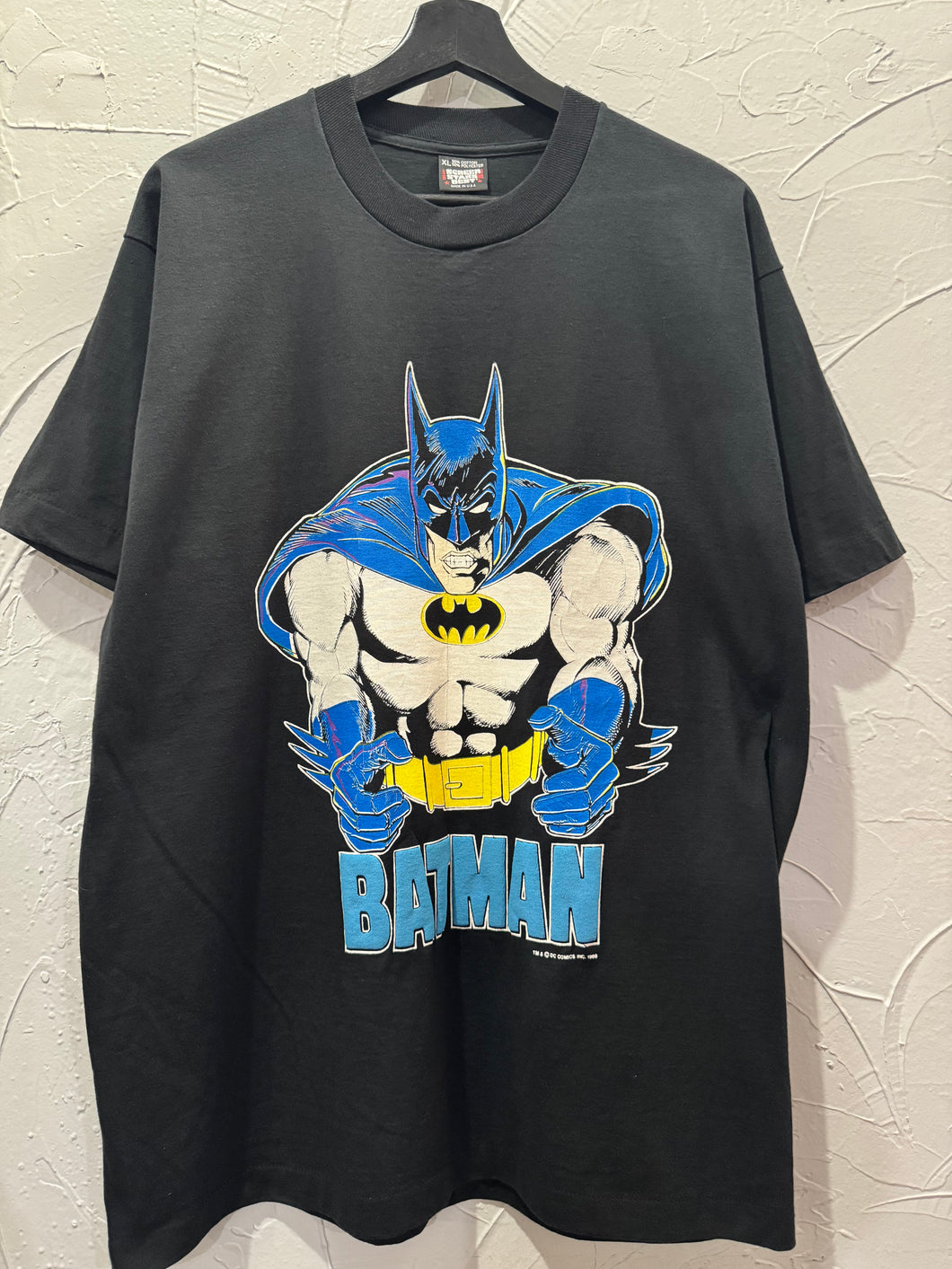 1989 DC Batman Graphic TShirt. Large