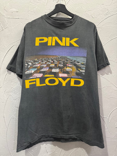 1987 Pink Floyd World Tour TShirt. Large