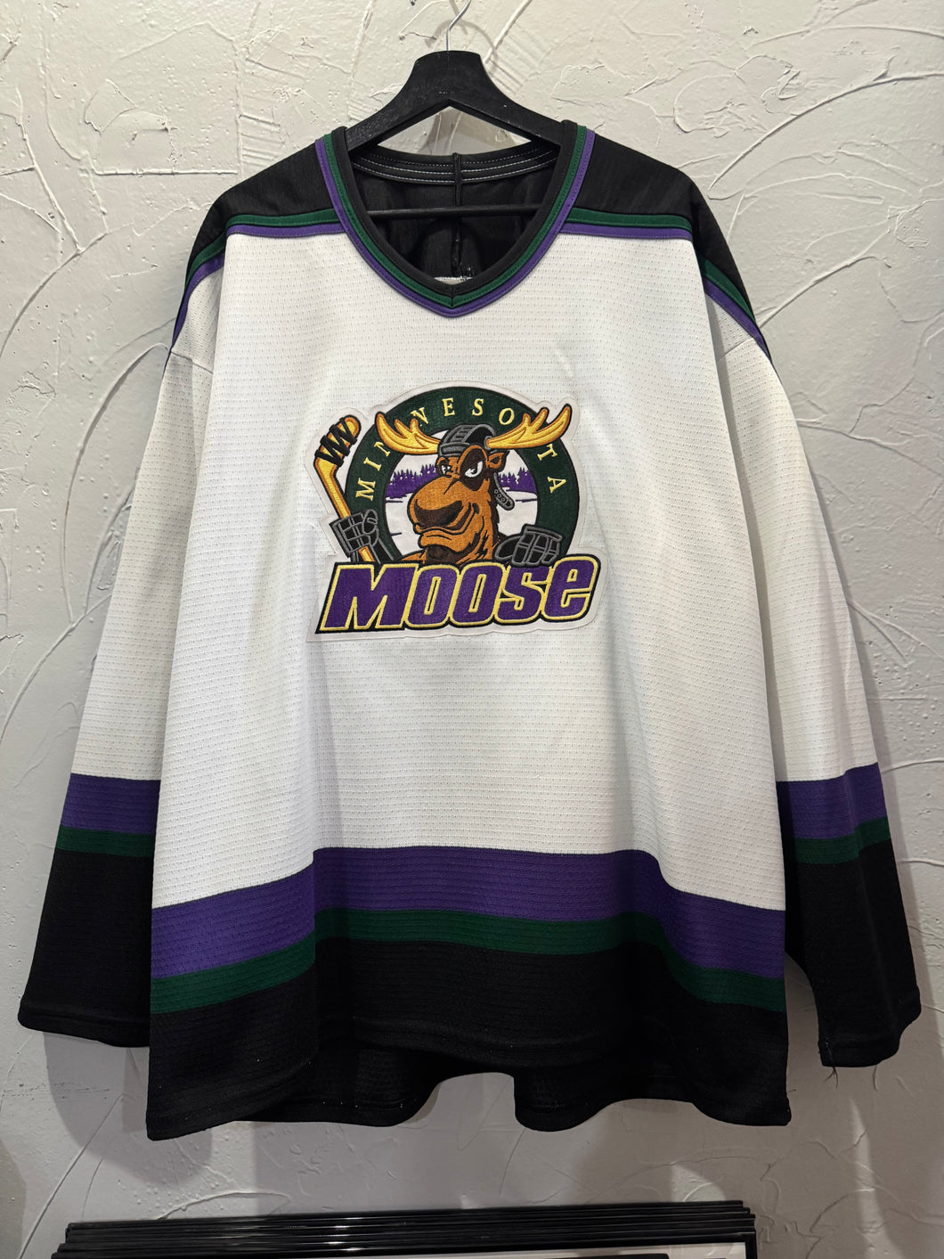 90s CCM Minnesota Moose Hockey Jersey. XLarge