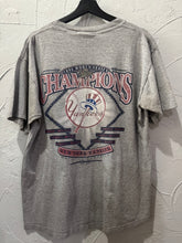 1996 New York Yankees World Series Champs TShirt. Large
