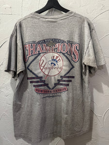 1996 New York Yankees World Series Champs TShirt. Large