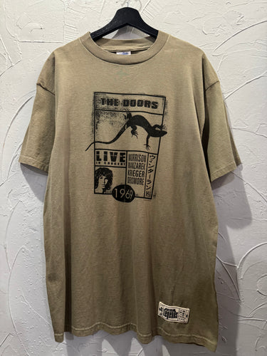 1997 The Doors Live In Concert Band TShirt. XLarge